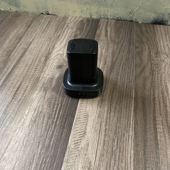 For Xbox 360 Rechargeable Battery & Dual Charging Station Dock Stand Base Used - Picture 2 of 3